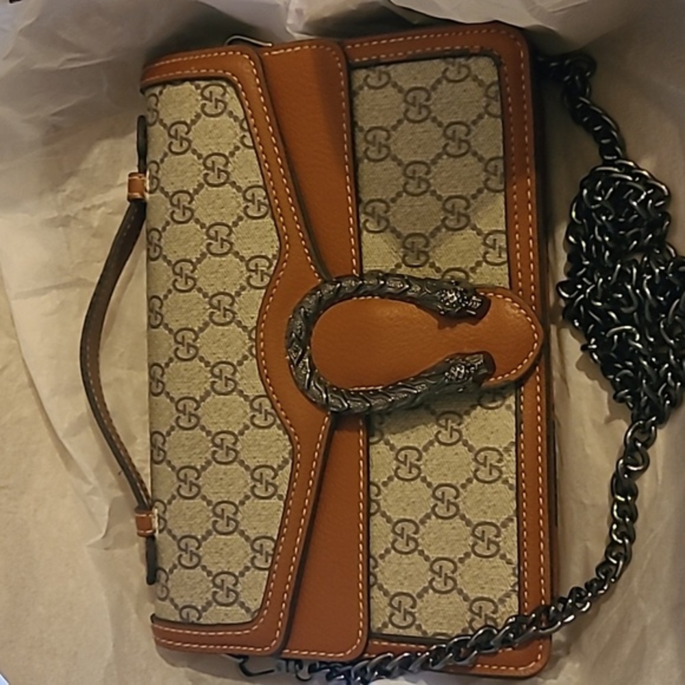 beutiful bag G G Logo